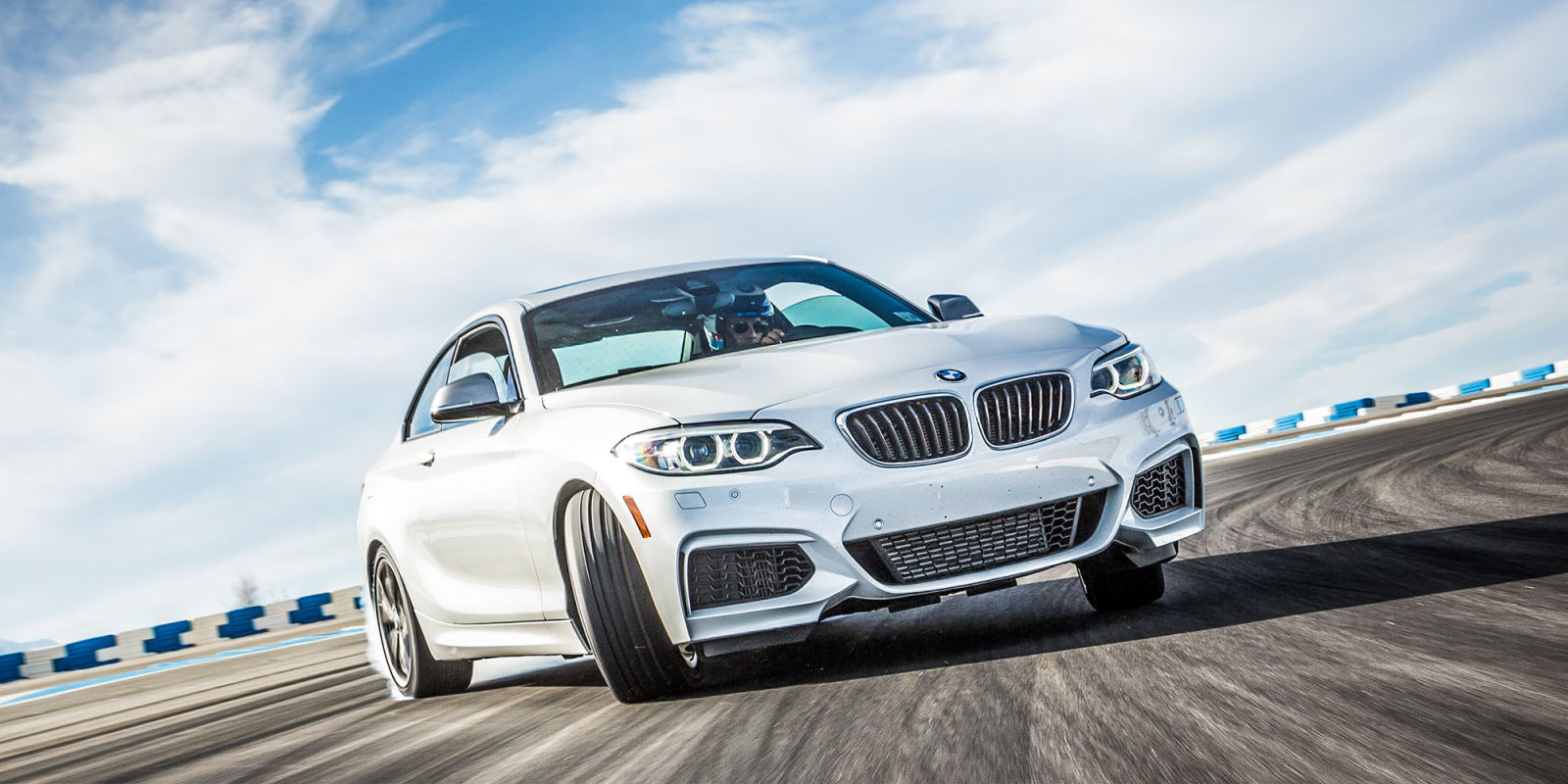 Name:  cover shot gallery-1466478045-roa070116fea-bmw-11b.jpg
Views: 3763
Size:  187.9 KB