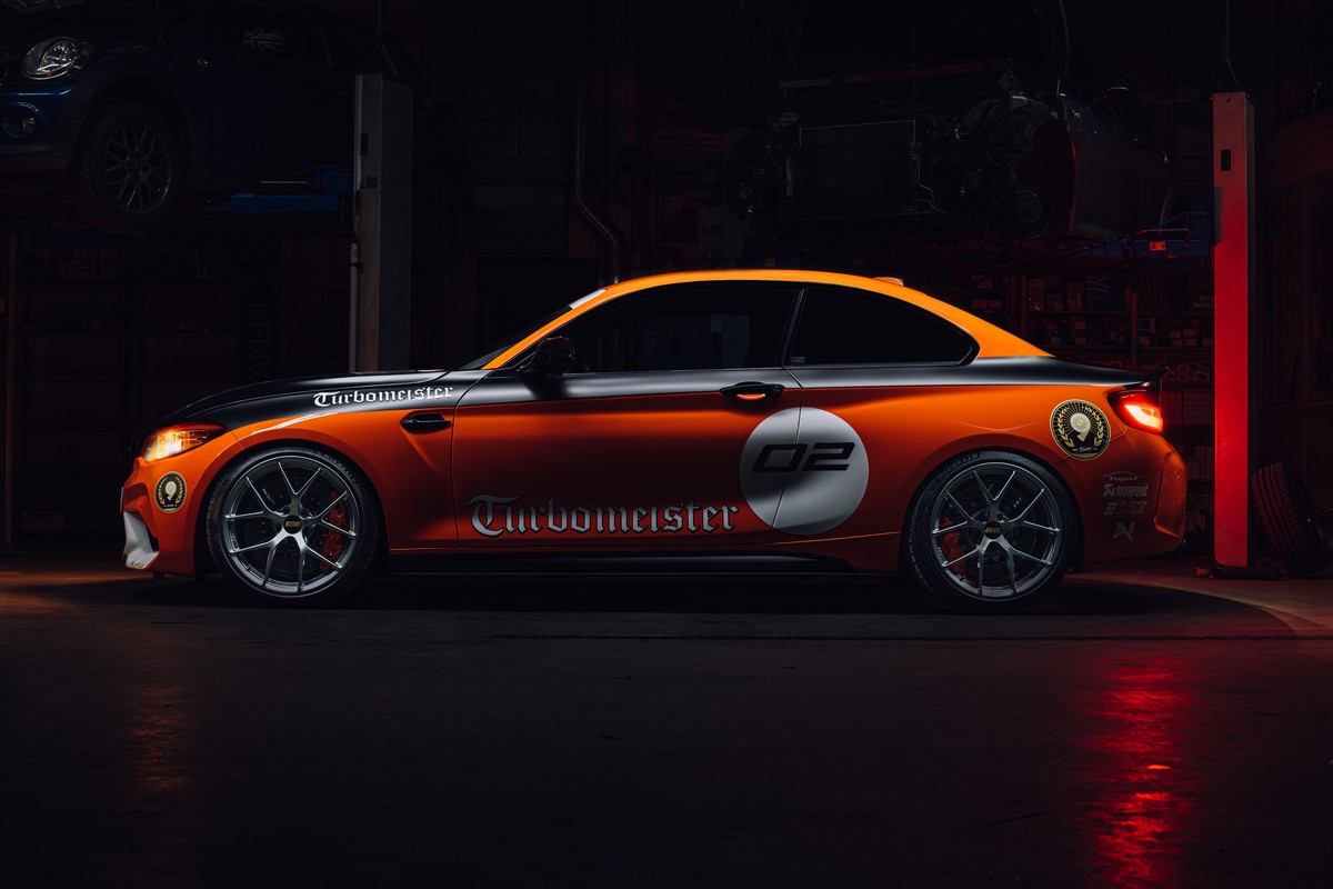 Name:  BMW M2 CSL Turbomeister Edition (10).jpg
Views: 6897
Size:  152.2 KB