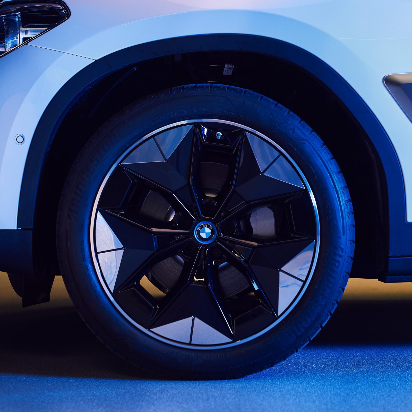 Name:  BMW iX3 i4 Aerodynamic Wheels1.jpg
Views: 7188
Size:  215.5 KB