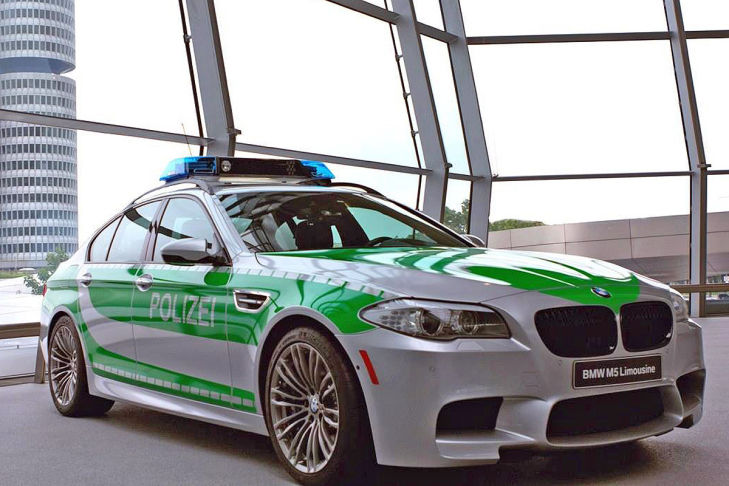Name:  Polizei-Einsatz     BMW-M5-Polizei-729x486-1e9e25bf4e7b25fe.jpg
Views: 7787
Size:  77.2 KB