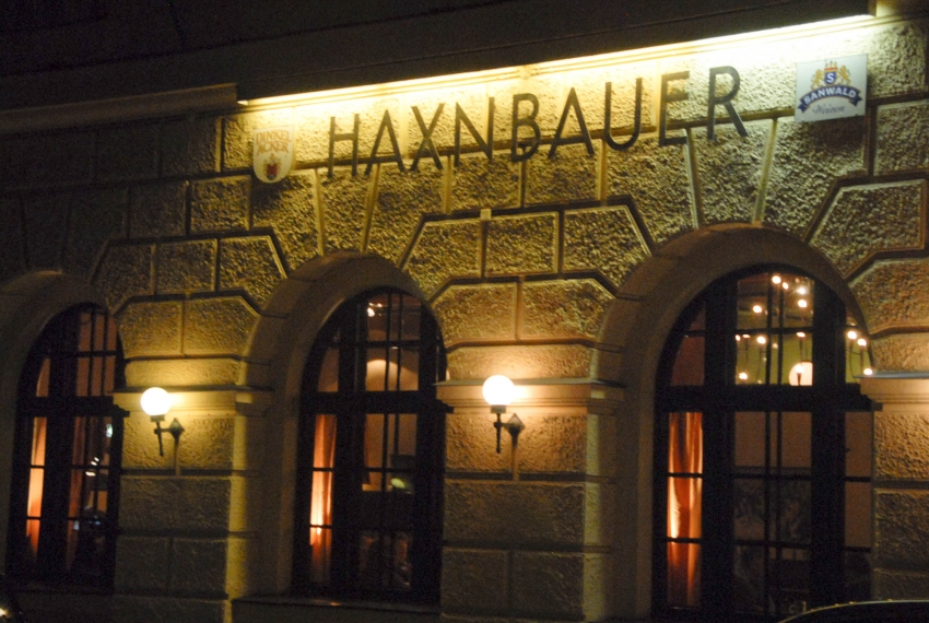 Name:  Haxnbauer im Scholastikahaus .jpg
Views: 11913
Size:  412.3 KB