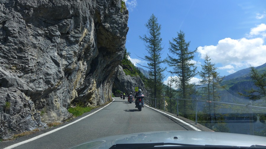 Name:  Furka Pass  P1080556.jpg
Views: 5104
Size:  189.9 KB