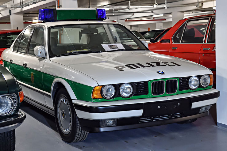 Name:  BMW-520i-E34-Polizei-Grossstadtrevier-fotoshowBig-86222741-1003538.jpg
Views: 16364
Size:  89.2 KB