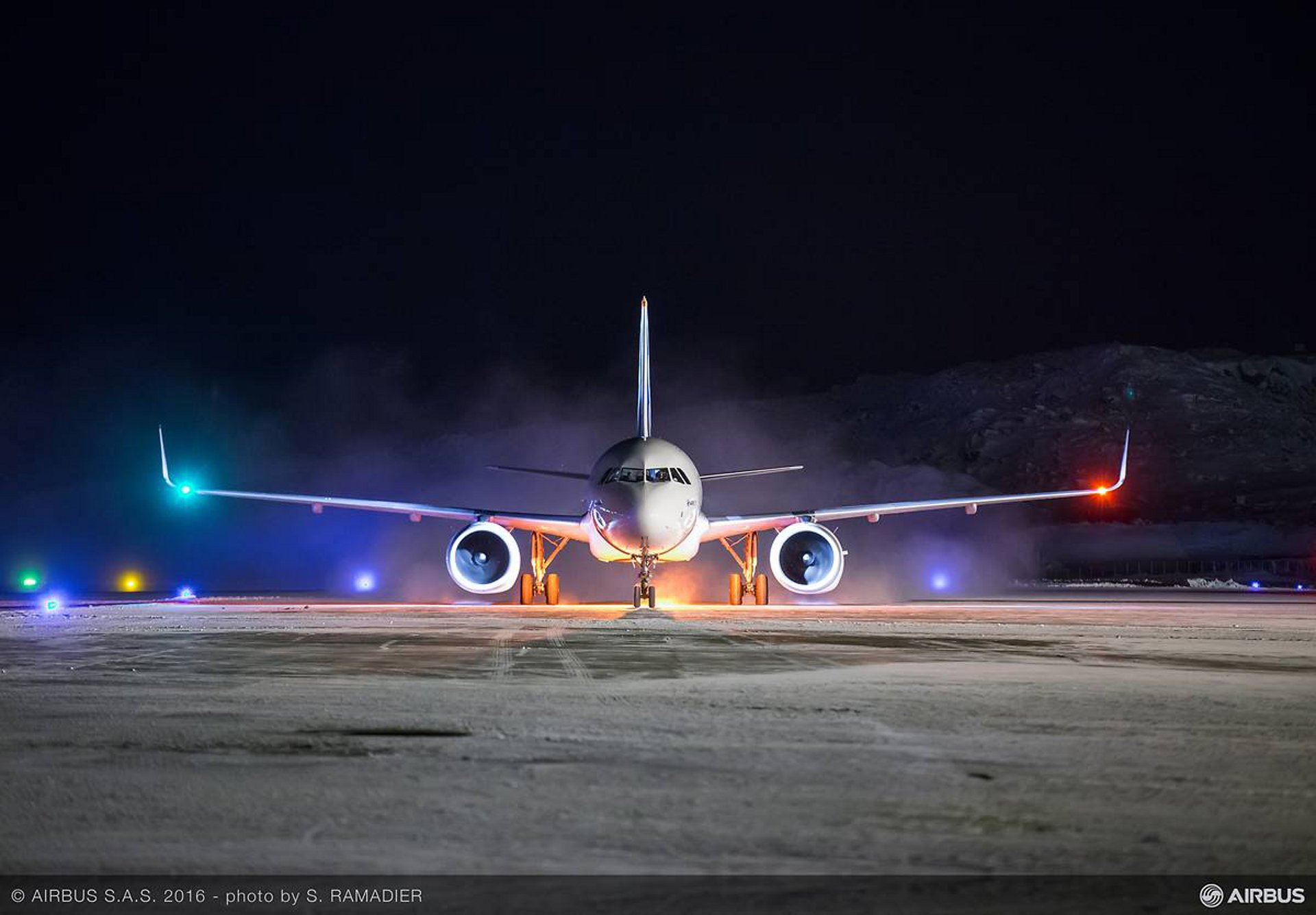 Name:  Airplane_Lights.jpg
Views: 1450
Size:  195.3 KB