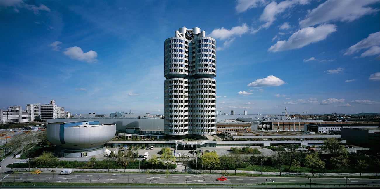 Name:  bmw-s-tower-and-museum-in-munich-celebrate-40-years-of-existence-63145_1.jpg
Views: 3643
Size:  1.01 MB
