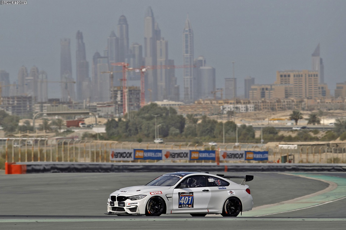 Name:  24h-Dubai-2017-BMW-M4-GT4-10.jpg
Views: 10540
Size:  213.1 KB