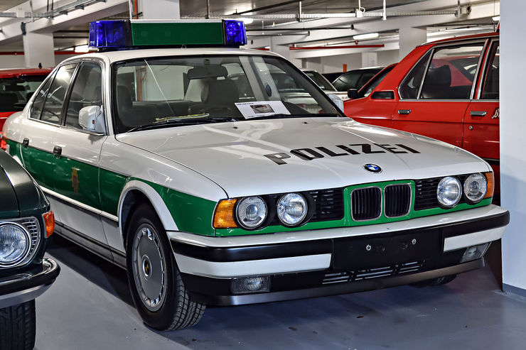 Name:  BMW-520i-E34-Polizei-Grossstadtrevier-fotoshowBig-86222741-1003538.jpg
Views: 16312
Size:  89.2 KB