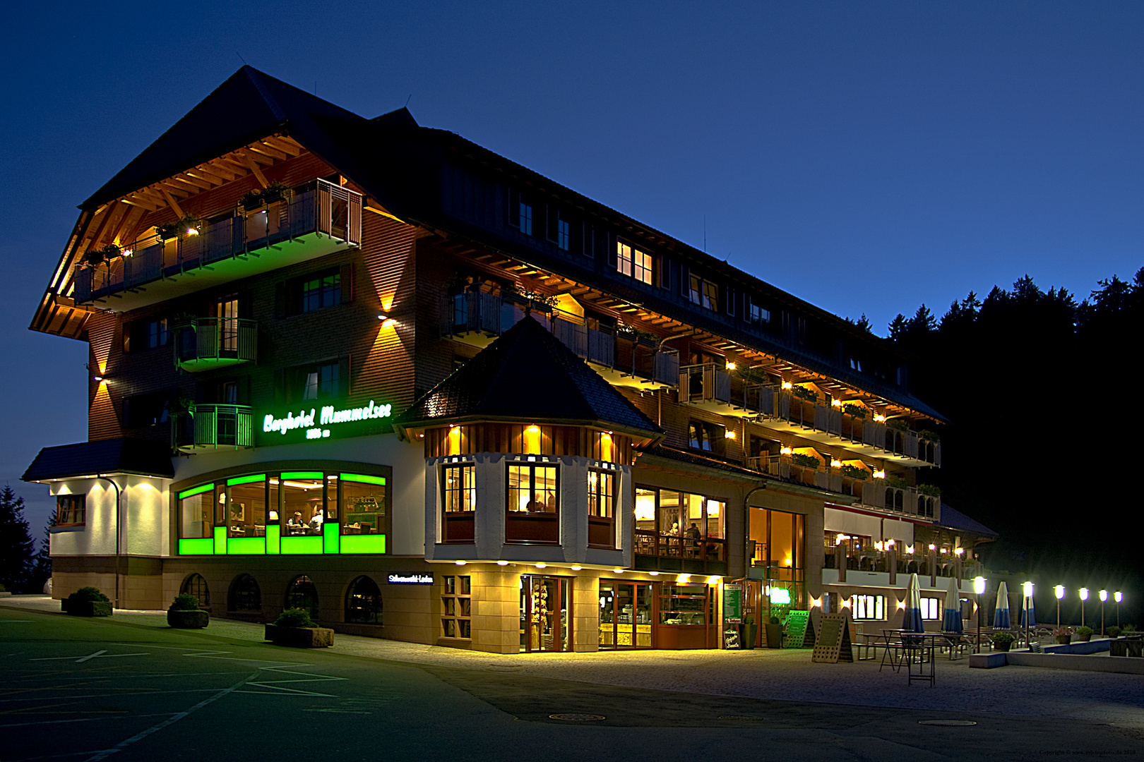 Name:  Mummelsee  B500   berghotel-mummelsee-badfaceb-ad65-4d6f-83de-3b7df1753597.jpg
Views: 310
Size:  806.6 KB