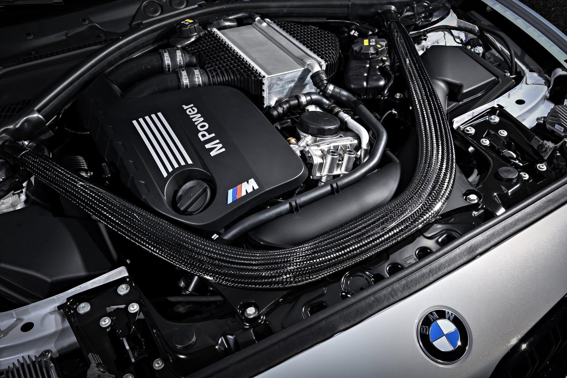 Name:  BMW_M2C_EngineBay.jpg
Views: 808
Size:  452.5 KB